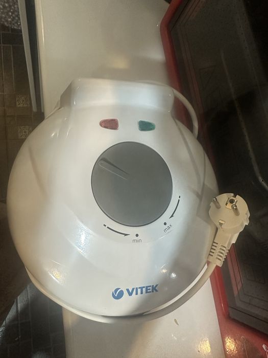 Вафельница в отличном состоянии