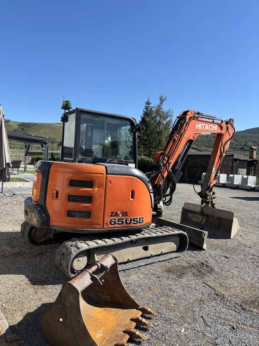 Vand/schimb cu teren intravilan Hitachi zx 65,2018