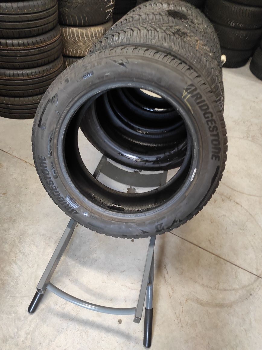 215/55/17 Bridgestone