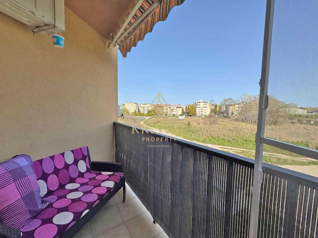 Продава се Двустаен апартамент в к.к. Слънчев бряг - 65 кв.м за 1016 €/кв.м - Снимка #11