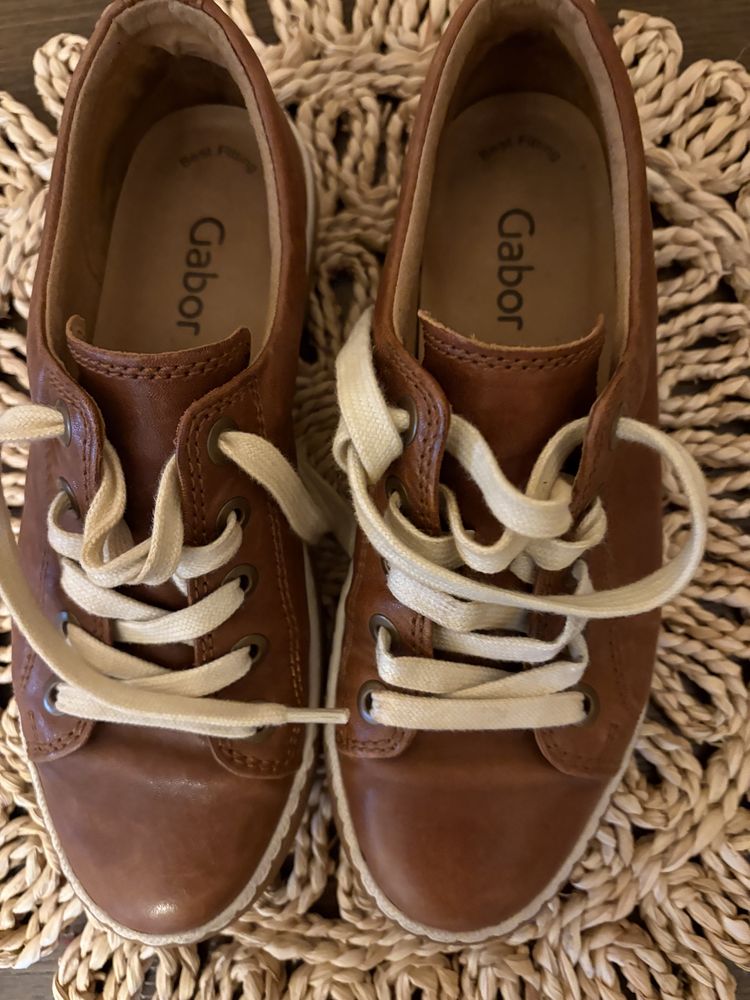 adidasi gabor 38