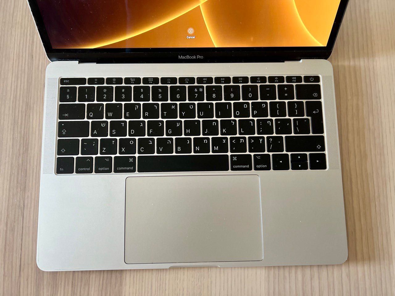 MacBook Pro 13-inch, 2017, 2.3 GHz Dual-Core