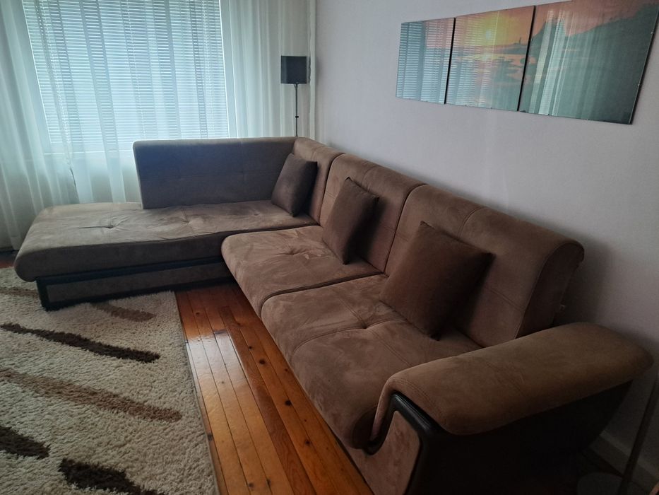 Холов ъглов диван