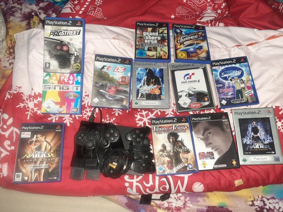 Vând PS 2 într-o stare foarte bună cu tot cu sidiuri