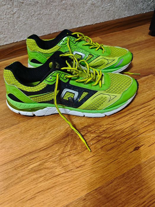 Маратонки Max Q номер 44,5