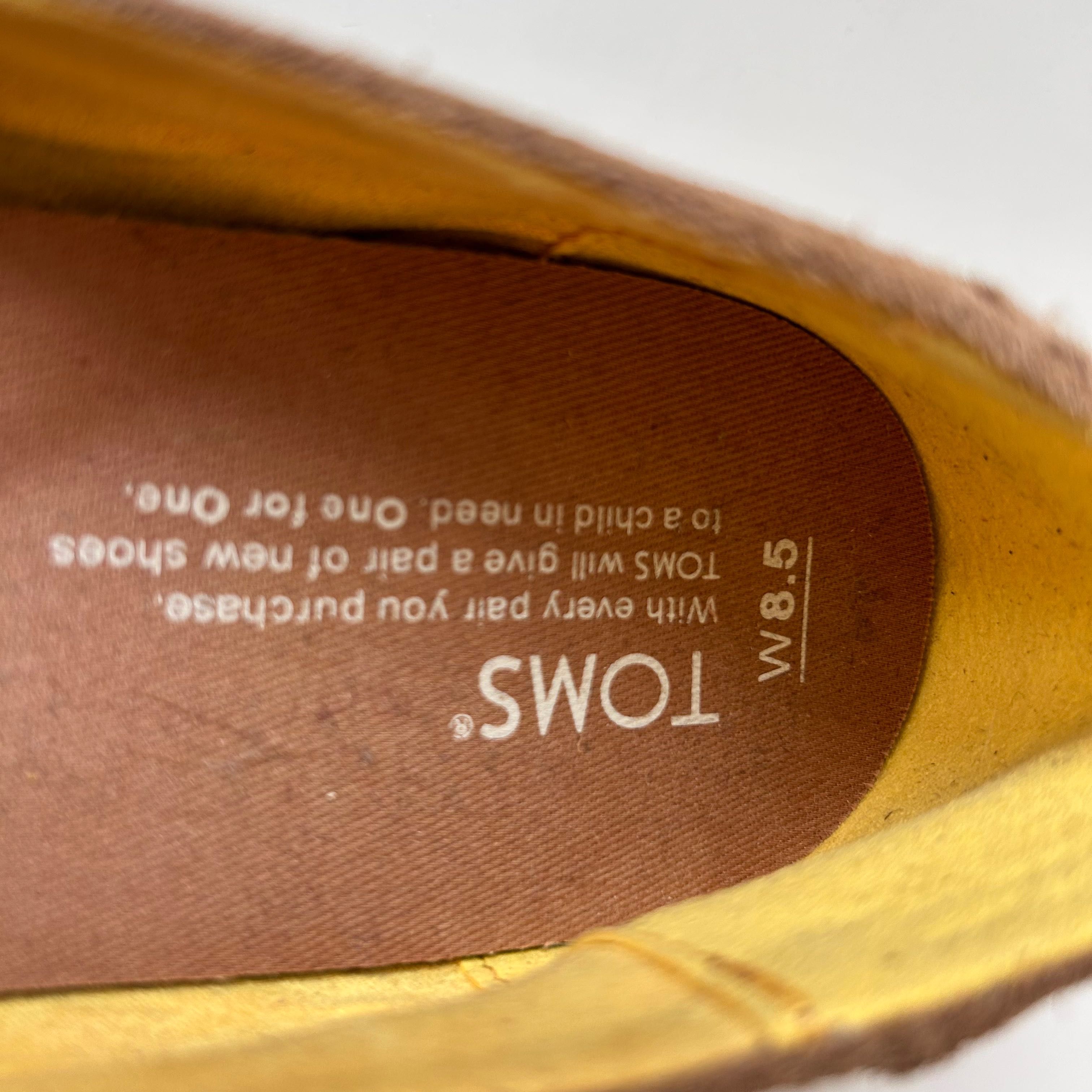 Toms страхотни летни спортно елегантни обувки /мокасини платформа 39N