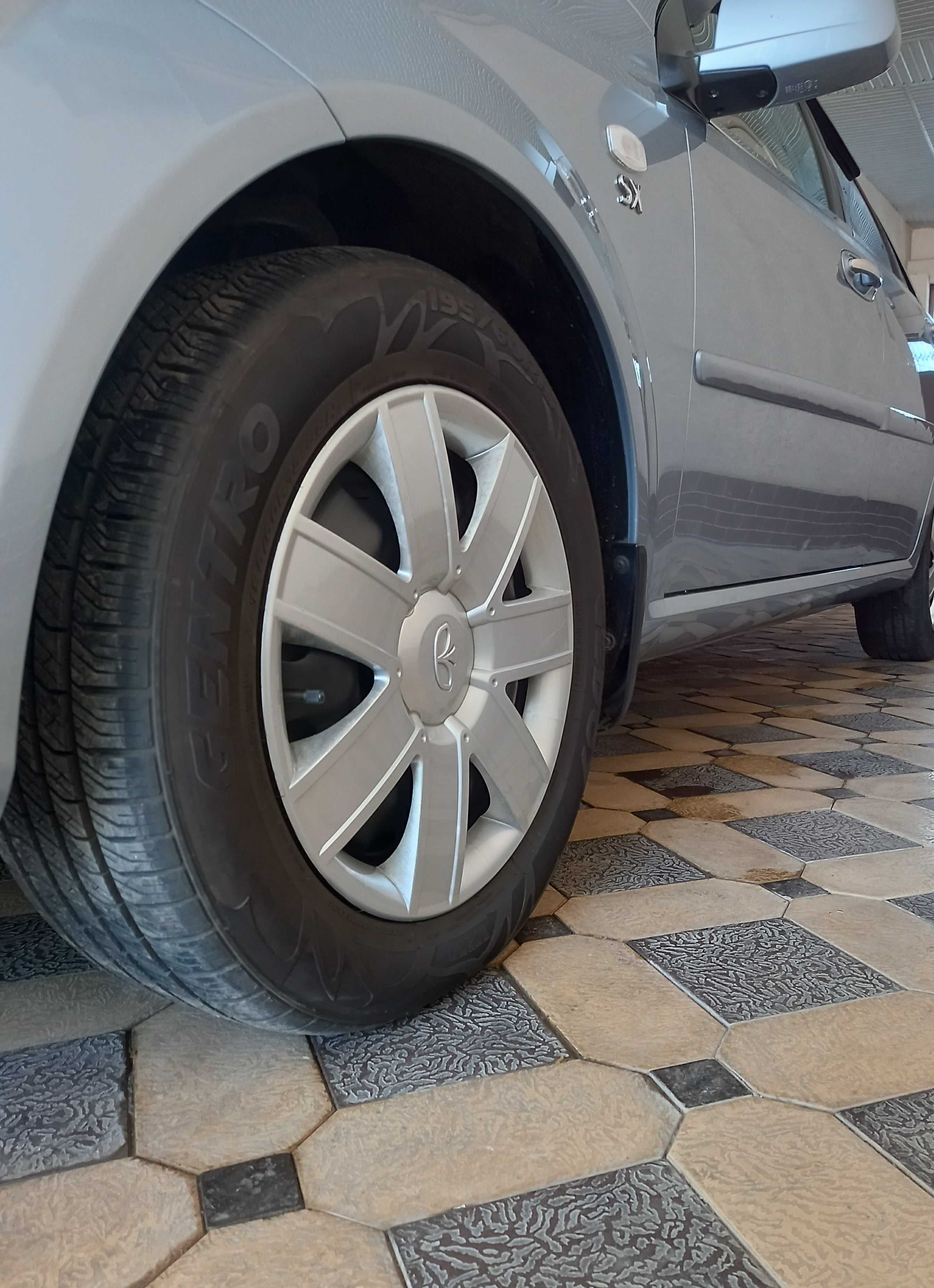 автомобиль Gentra Daewoo 1-позиция evro 2014 год