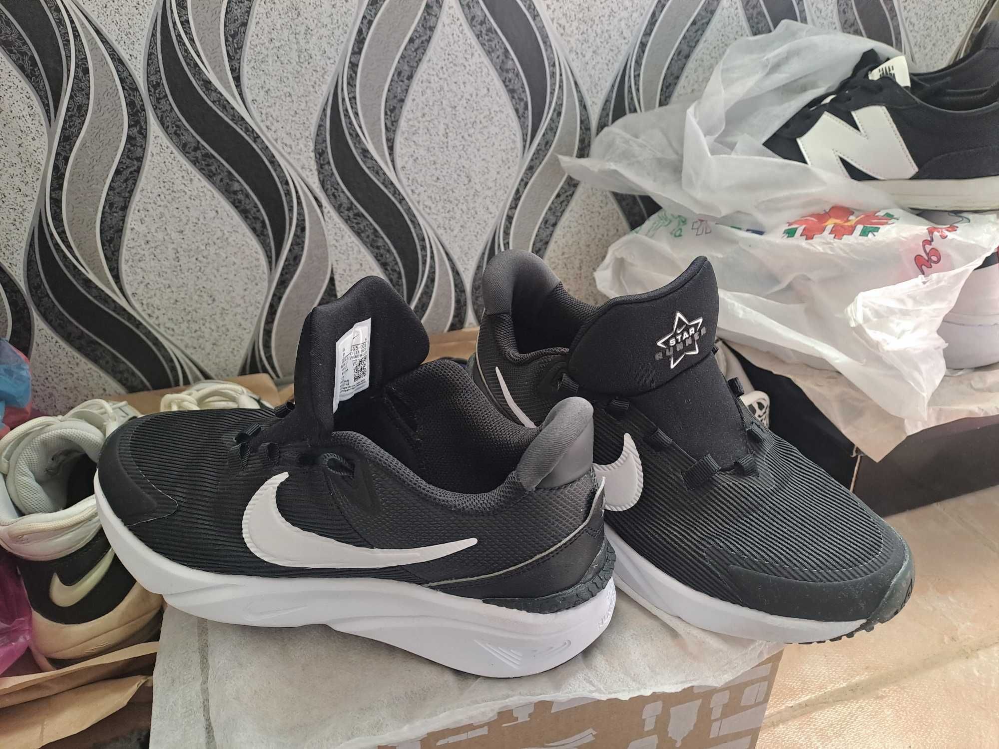 Маратонки Nike дамски
