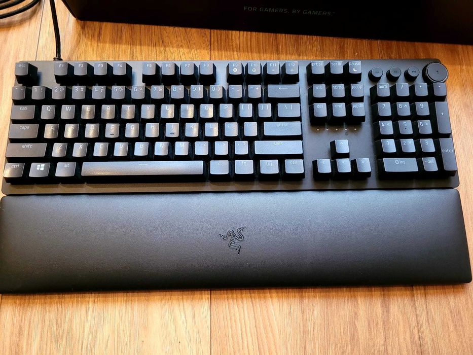 Tastatura Gaming Mecanica RAZER Huntsman V2, Red Optical Switch, negru
