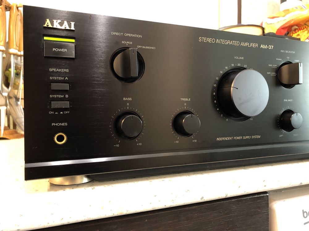 Като нов Akai AM-37