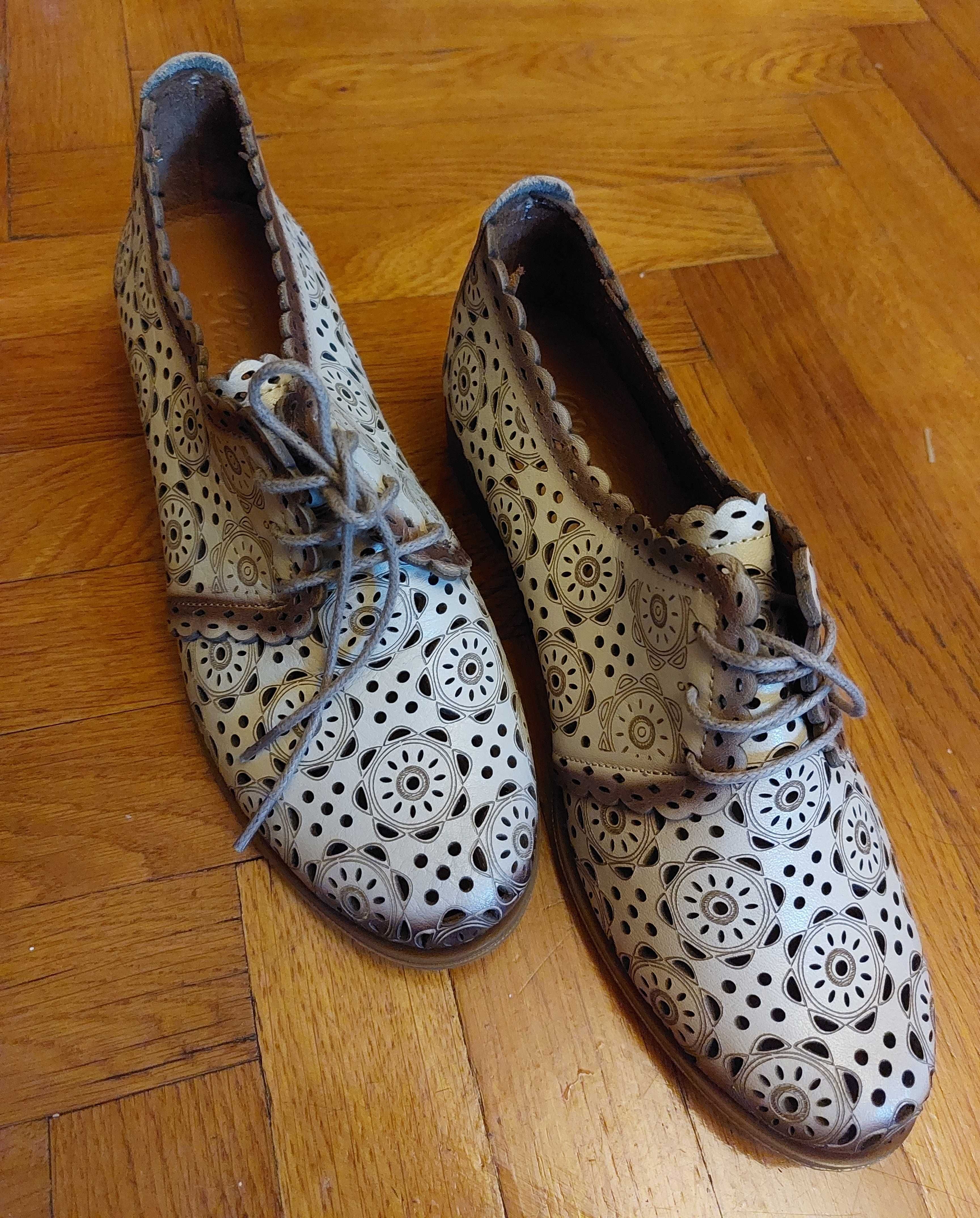 Pantofi de vara decupati (dantelati) piele 39, NOI, in cutie
