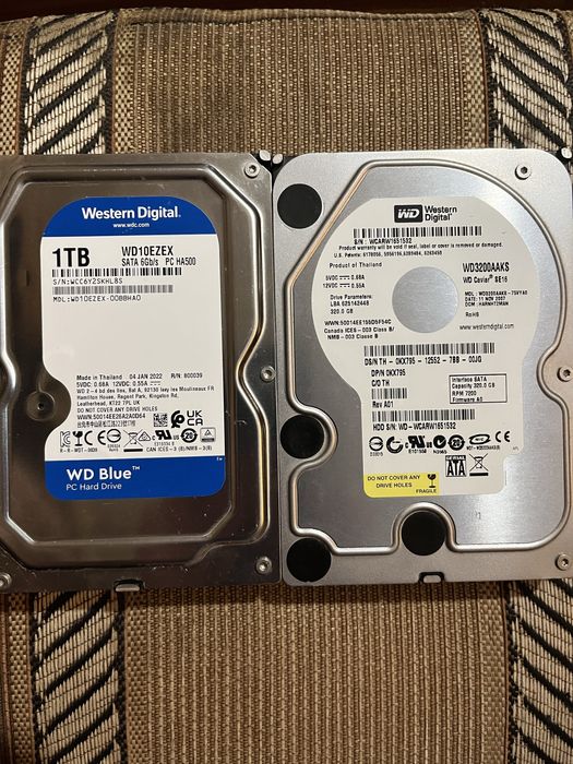 HDD 1 TB/ 320GB