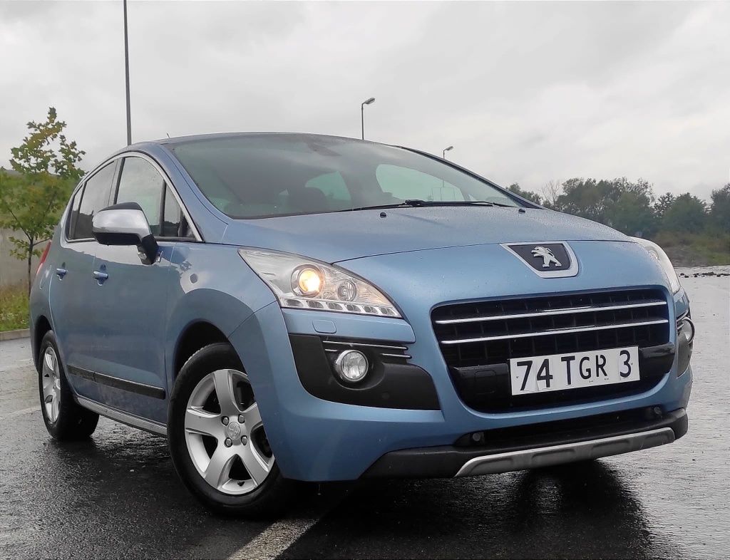 PEUGEOT 3008, 2012, HYBRID 4X4 pret fix