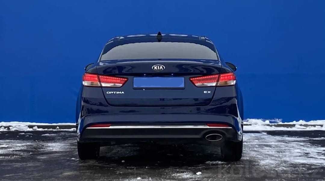 Kia Optima 2017г.в.