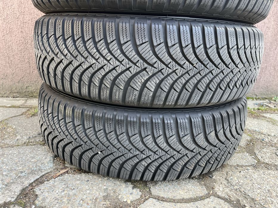 4 anvelope iarna 195/70 R16, Hankook, DOT 2024!! Stare noua! 8mm!!
