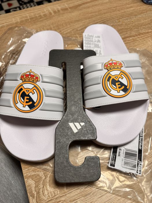 Чисто нови чехли реал мадрид