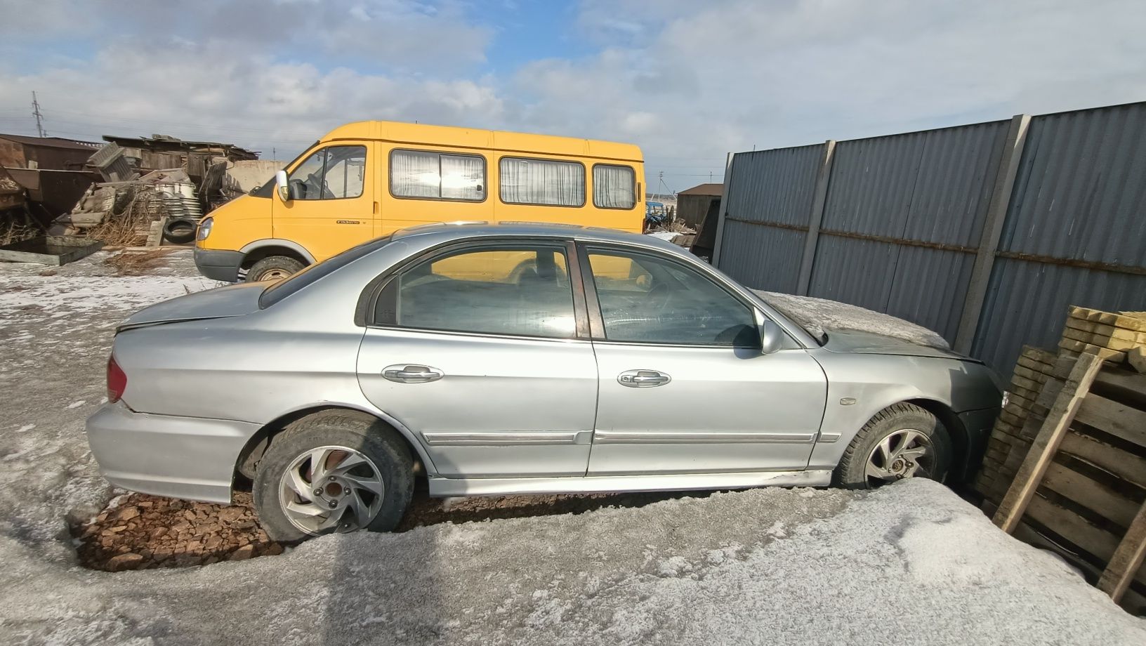 Hyundai sonata 2004 аварииная