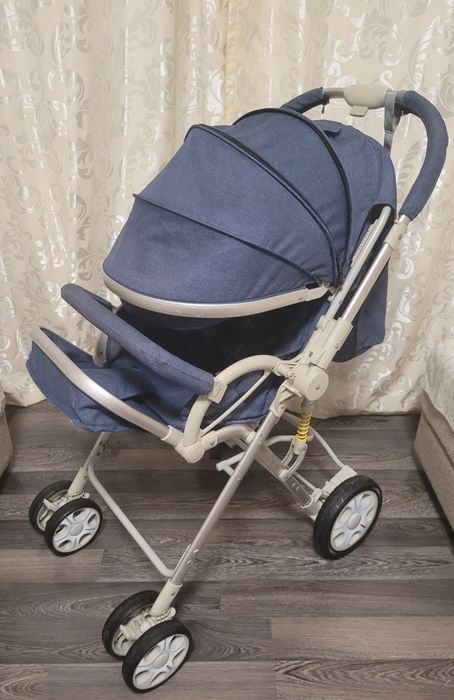 Детская коляска за 16000 тг