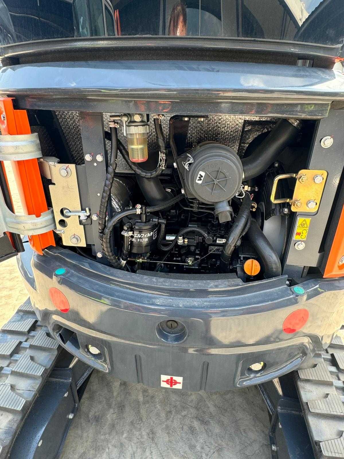 Mini excavator Valtruck 2,7t NOU Premium Motor YANAMR GARANTIE 3 ANI
