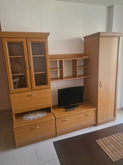 Продава се секция