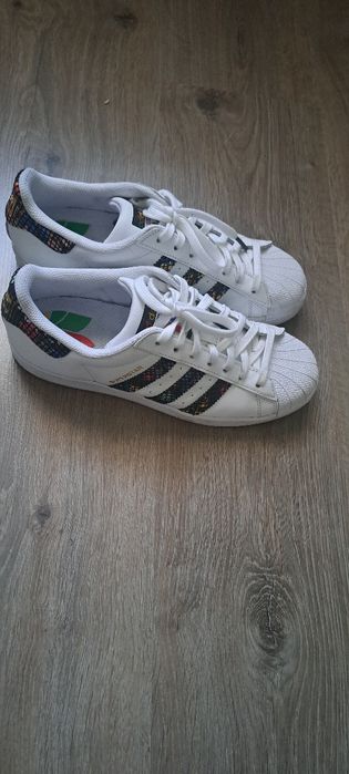 Încălțăminte sport adidas