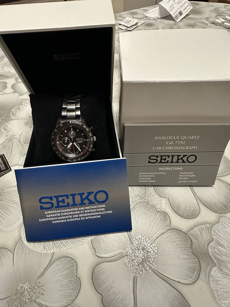 Seiko 7T92 Chrongraph watch