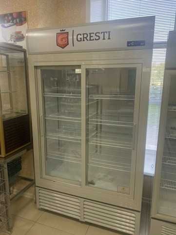 Холодильный шкаф со стеклом  GRESTI LGF-1000S