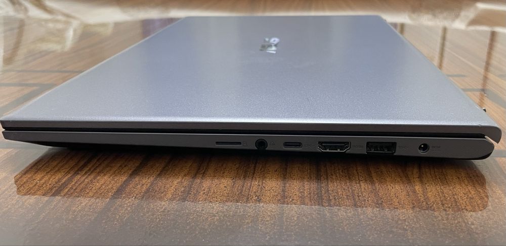 ASUS VivoBook F512J  i3-1005G1