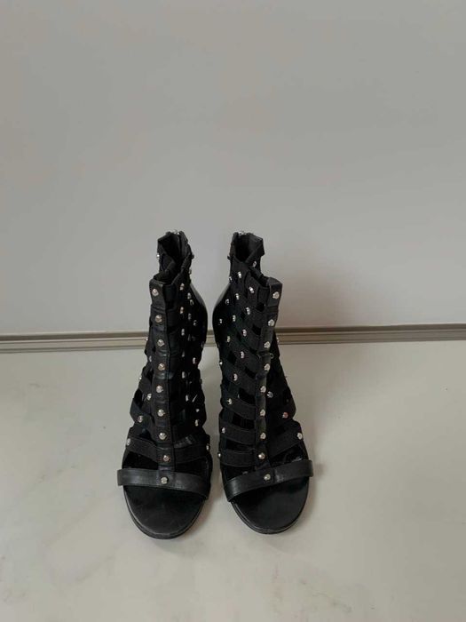 Обувки на висок ток Michael Kors