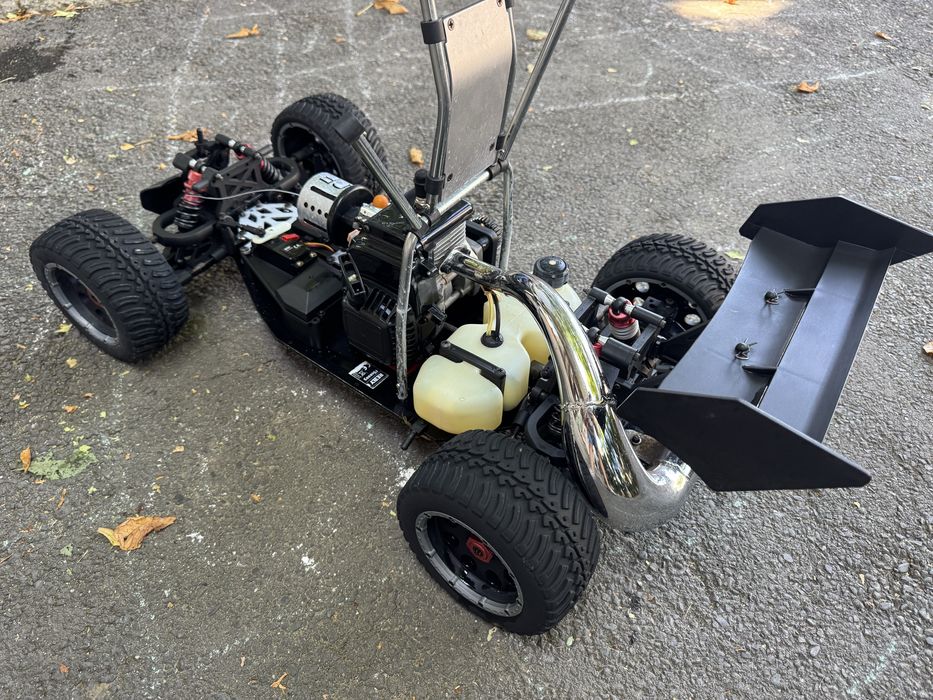 Automodel benzina  1/6 Reely carbon fighter 3