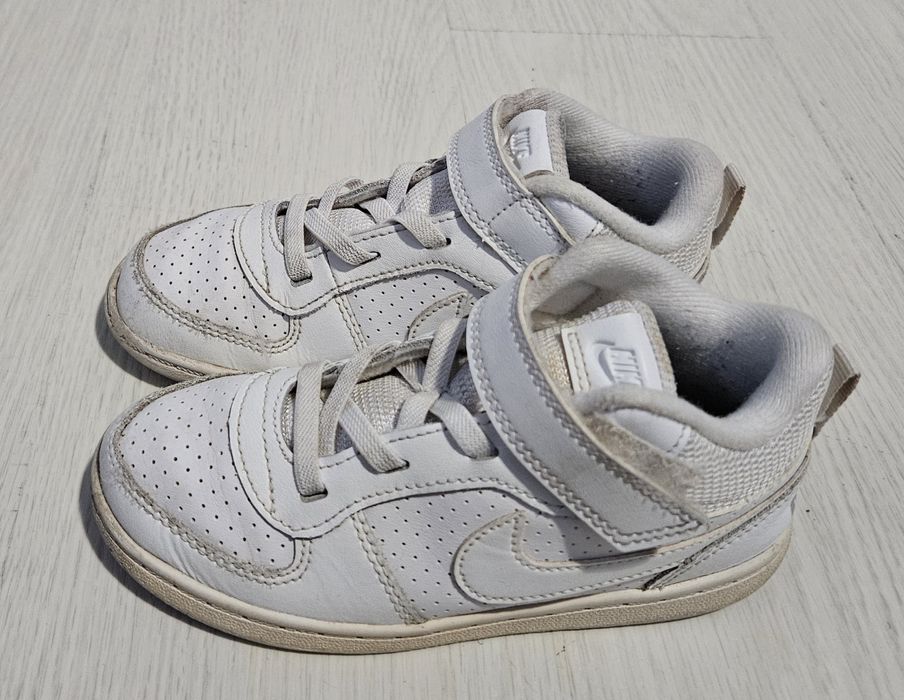 Adidași Nike marimea 27