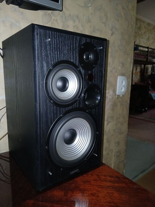 Продаётся домашняя акустика динамики