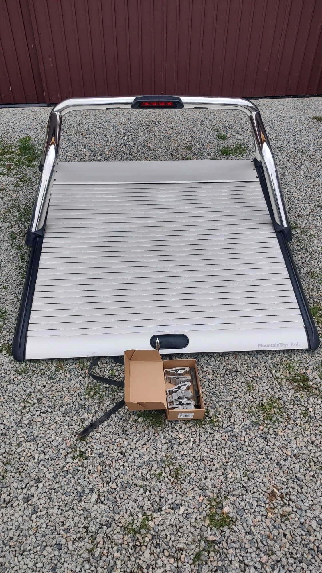 Vând închidere benă,Rulou,hardtop,două modele Ford Ranger,rollbar