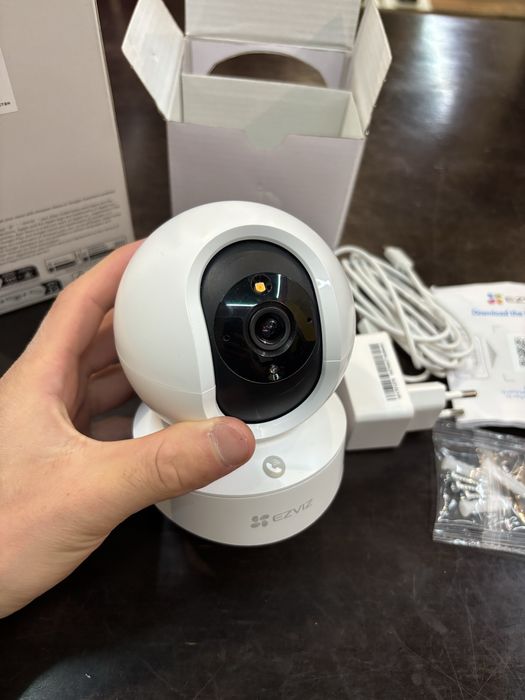 Продам камеру Ezviz TY1 Pro 2K
