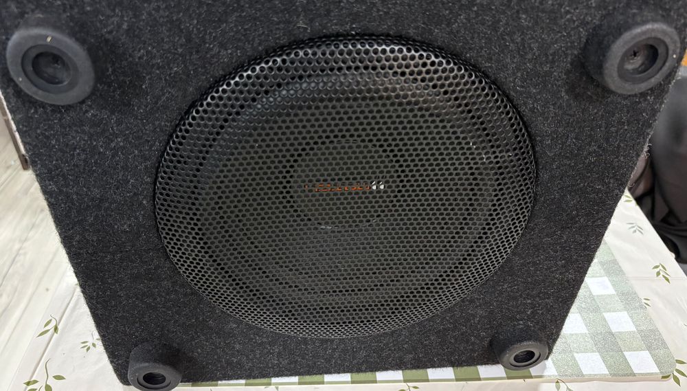 Авто Суббуфер Audiotec Fischer Match PP 8E-Q