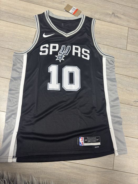 Maiou basket DeRozan