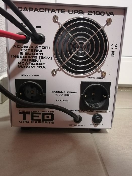 UPS cu doua baterie si equalizer