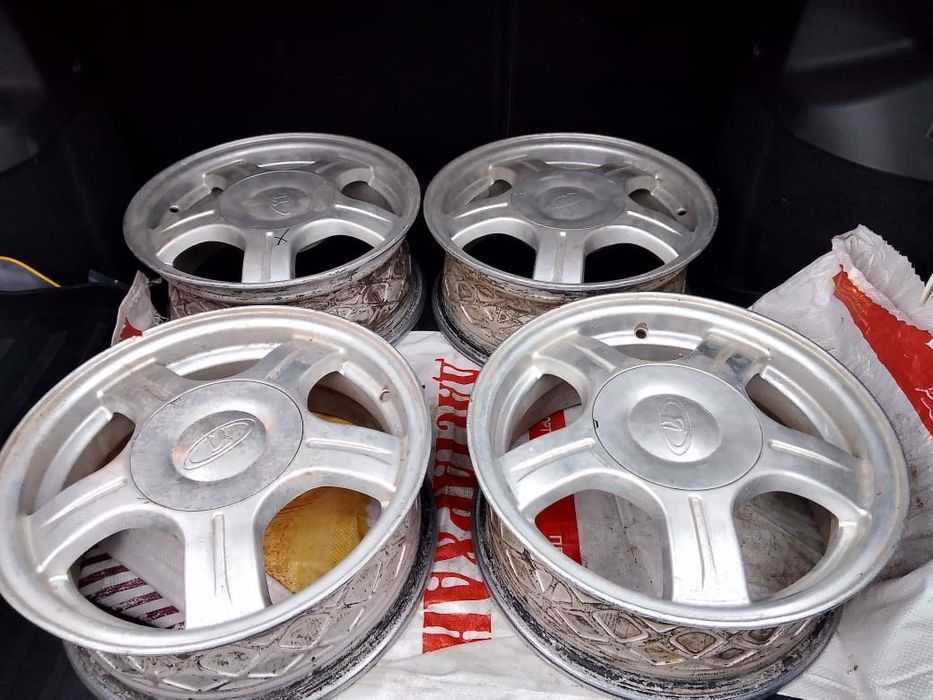 Продам титанки на 14