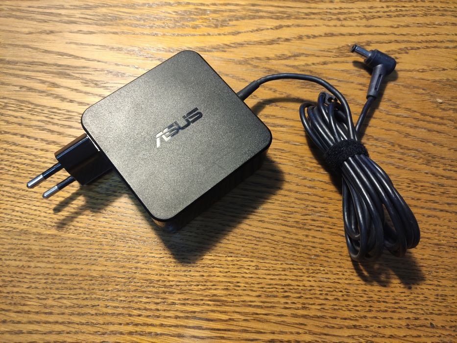 Блок питания к ноутбуку asus 19 V, 3,42 A