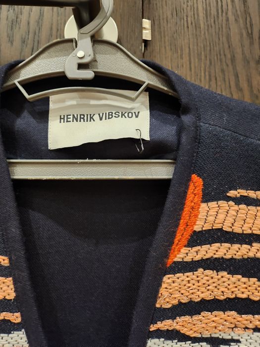 Невероятно красиво вълнено дамско сако