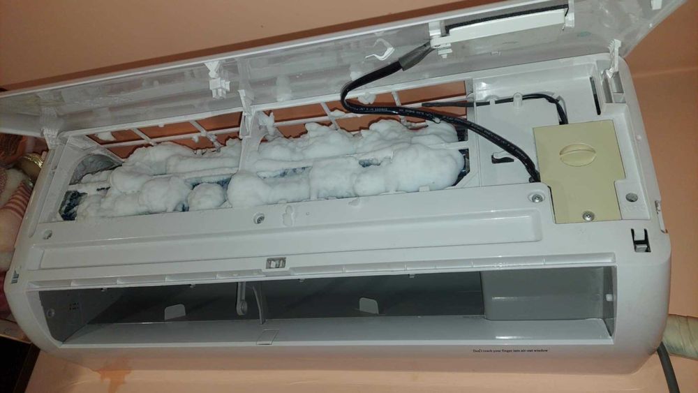 montaj si intretinere aparate aer conditionat si cetrale termice