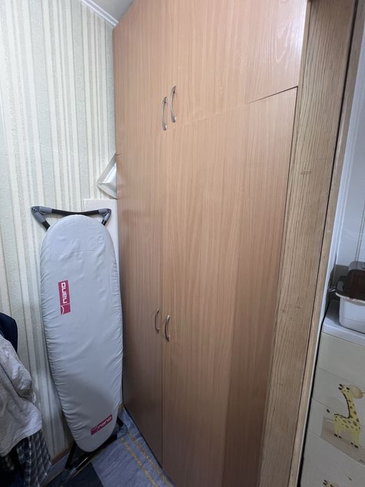 Отдам  шкаф в хорошем состоянии