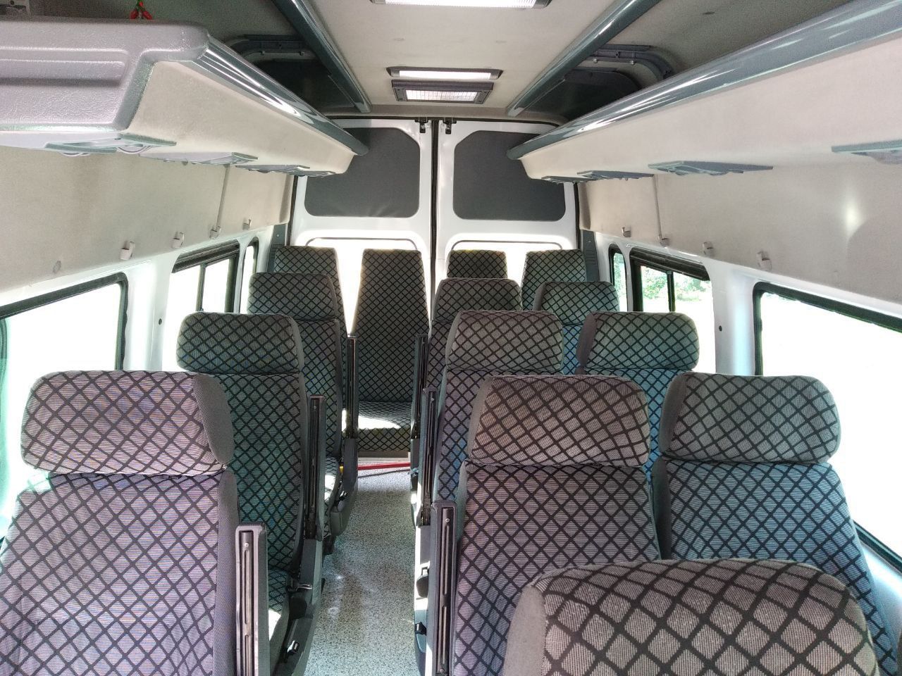 Продаются Микроавтобусы Ford Transit