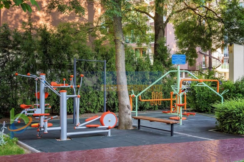 Продава се Едностаен апартамент в к.к. Слънчев бряг - 40 кв.м за 1300 €/кв.м - Снимка #4