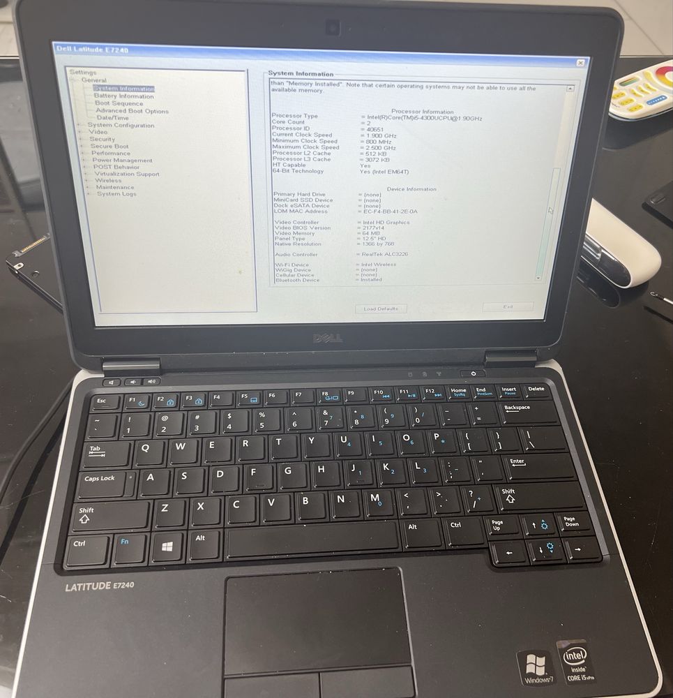 Лаптопи Dell Latitude