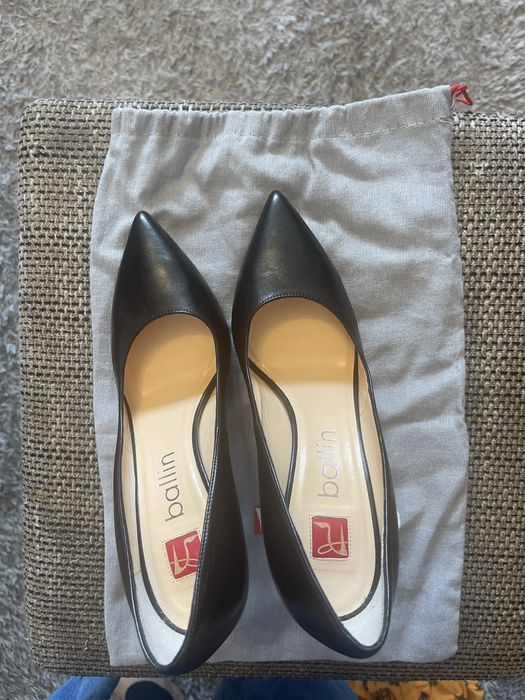 Продавам обувки носени веднъж оригинални италианска марка