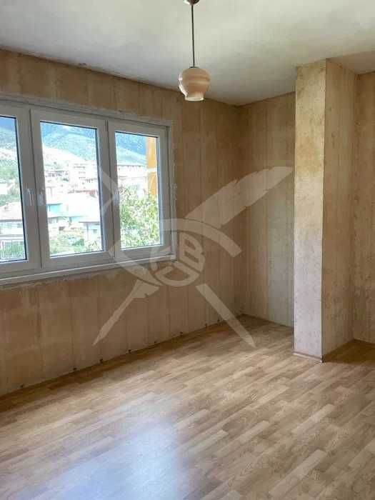 Тристаен апартамент в Карлово!88681