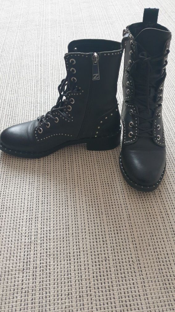 Ghete piele Zara
