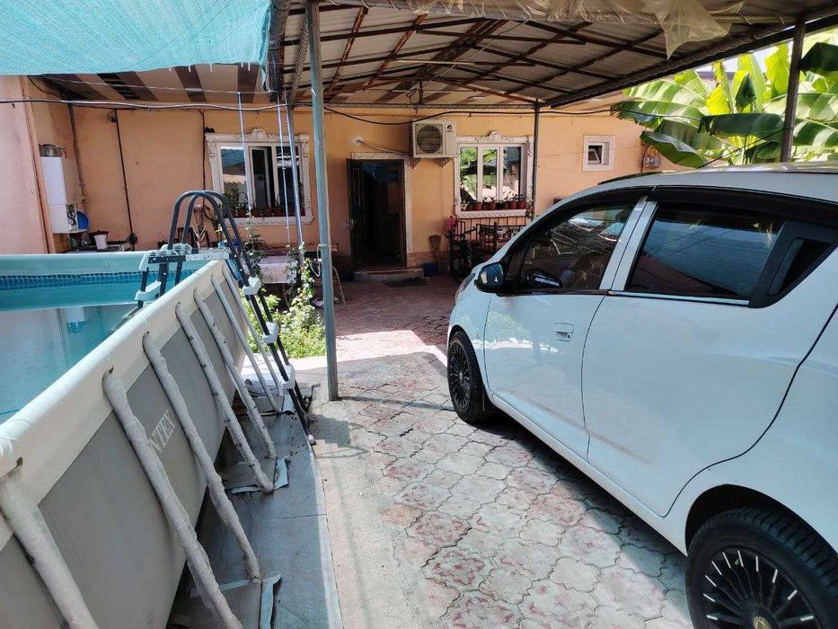 Участок.3.8 соток 3ком.Яшнабад рн.ул.Бойсунская.Дом новый.ц-101000у.е.