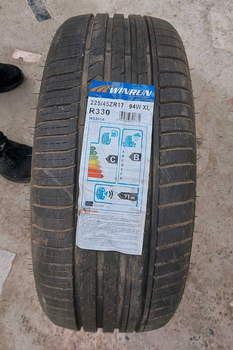 Cauciuc nou 225/45/R17 vara